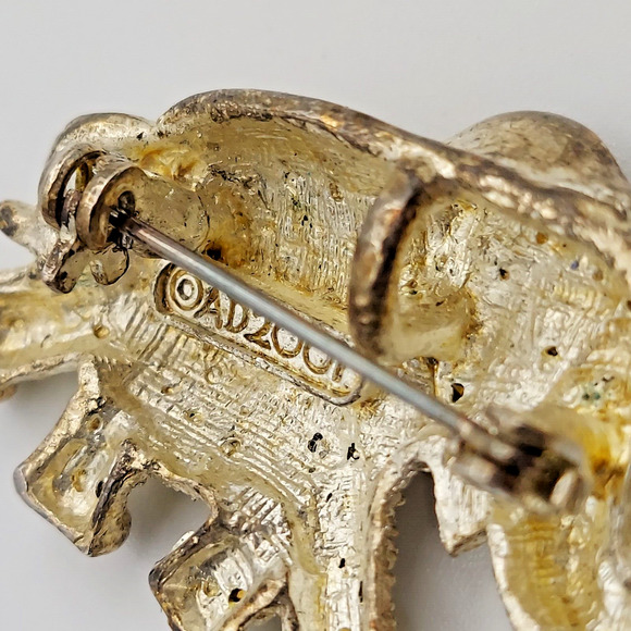 Vintage Rhinestone Elephant Brooch AD 2001 Red Eye Gold Tone Trunk Up Tusk Pin - Picture 10 of 11